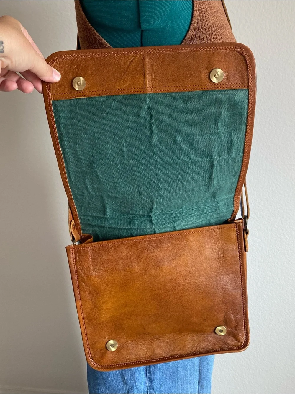 Tan crossbody messenger bag
